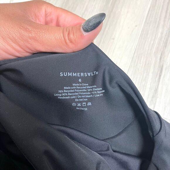 SummerSalt Swimsuit Women’s 6 Black The Bow-Shoulder Ruched Sidestroke One Piece - Picture 2 of 4